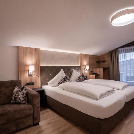 Alphotel Garni Salner イシュグル エクステリア 写真