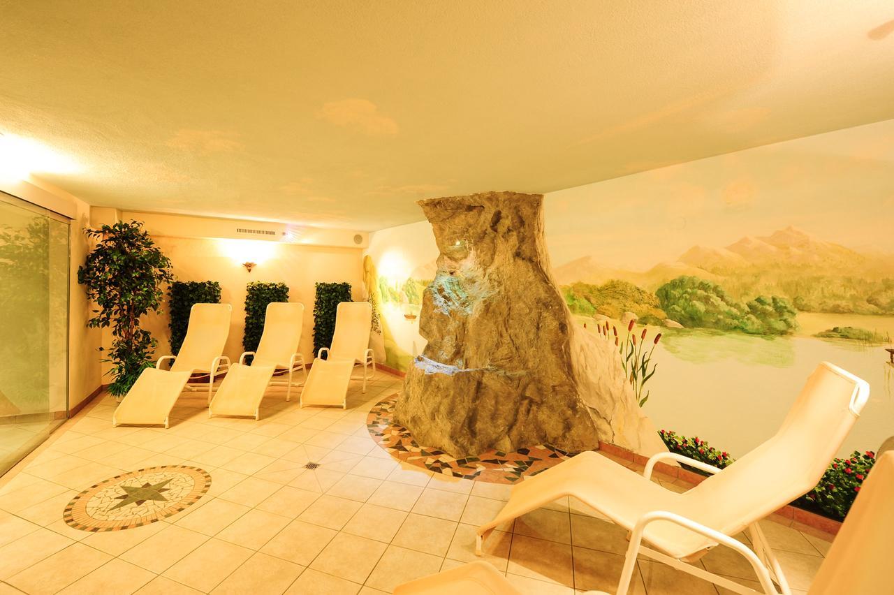 Alphotel Garni Salner イシュグル エクステリア 写真